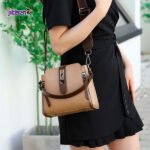China High-Quality Messenger Bag - Image 6