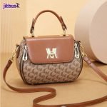 Apple-Shaped Fashionable Retro Style Handbag | Brown